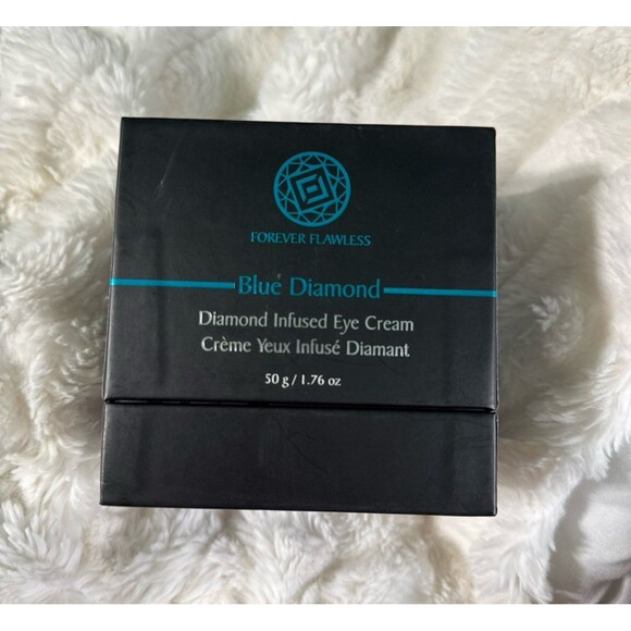 FOREVER FLAWLESS BLUE DIAMOND INFUSED EYE SERUM 1.76 fl - Picture 4 of 6